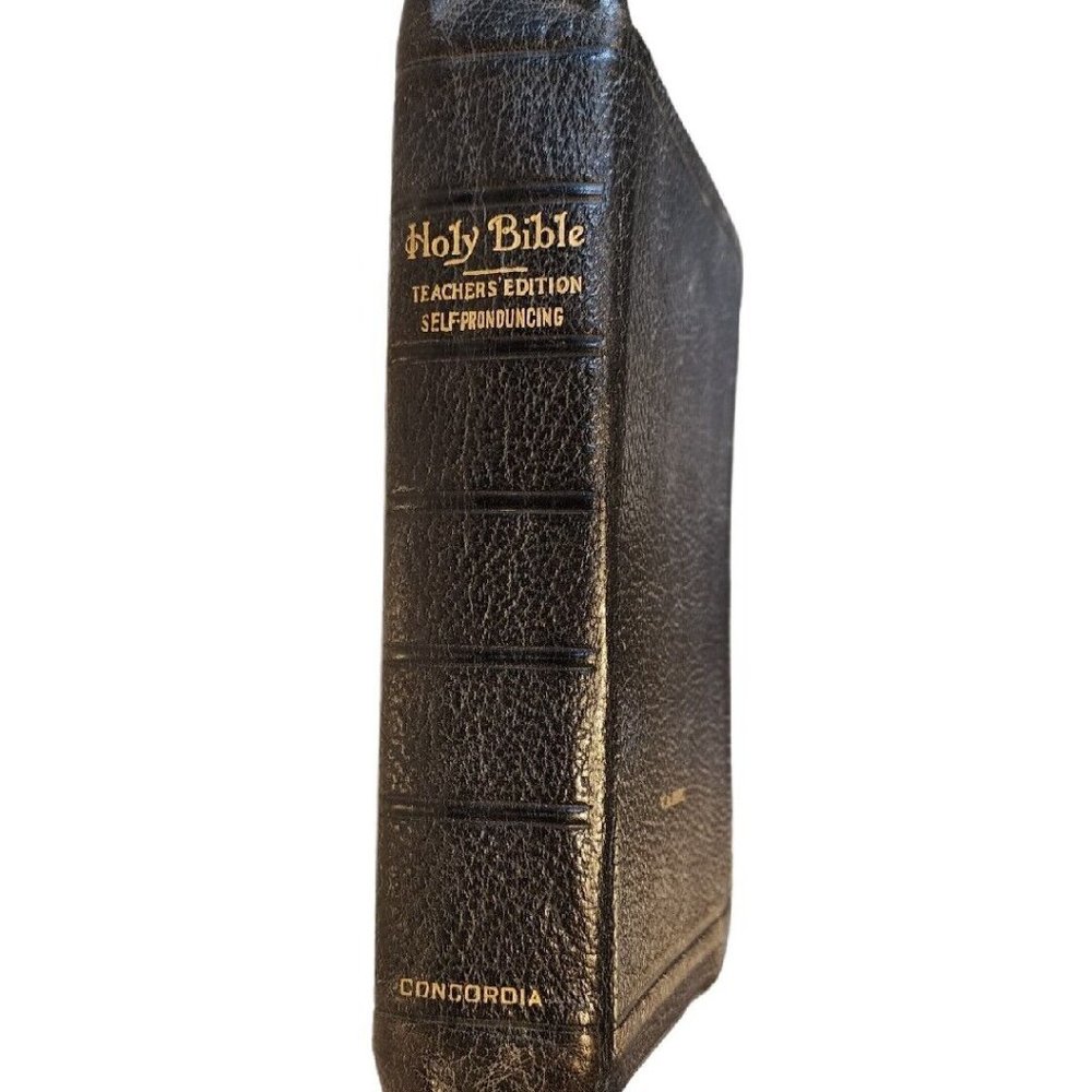 Antique Holy Bible Self Pronouncing Teacher’s Edition Concordia St Louis 1923